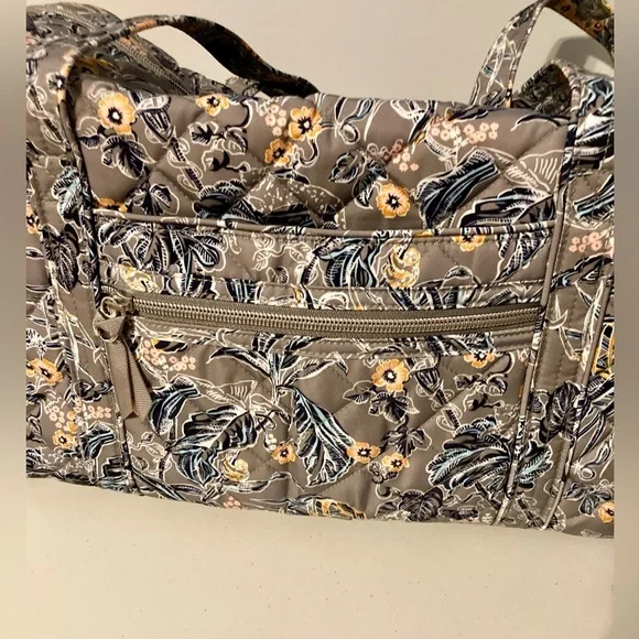 Vera Bradley duffle bag gray floral - Picture 3 of 8